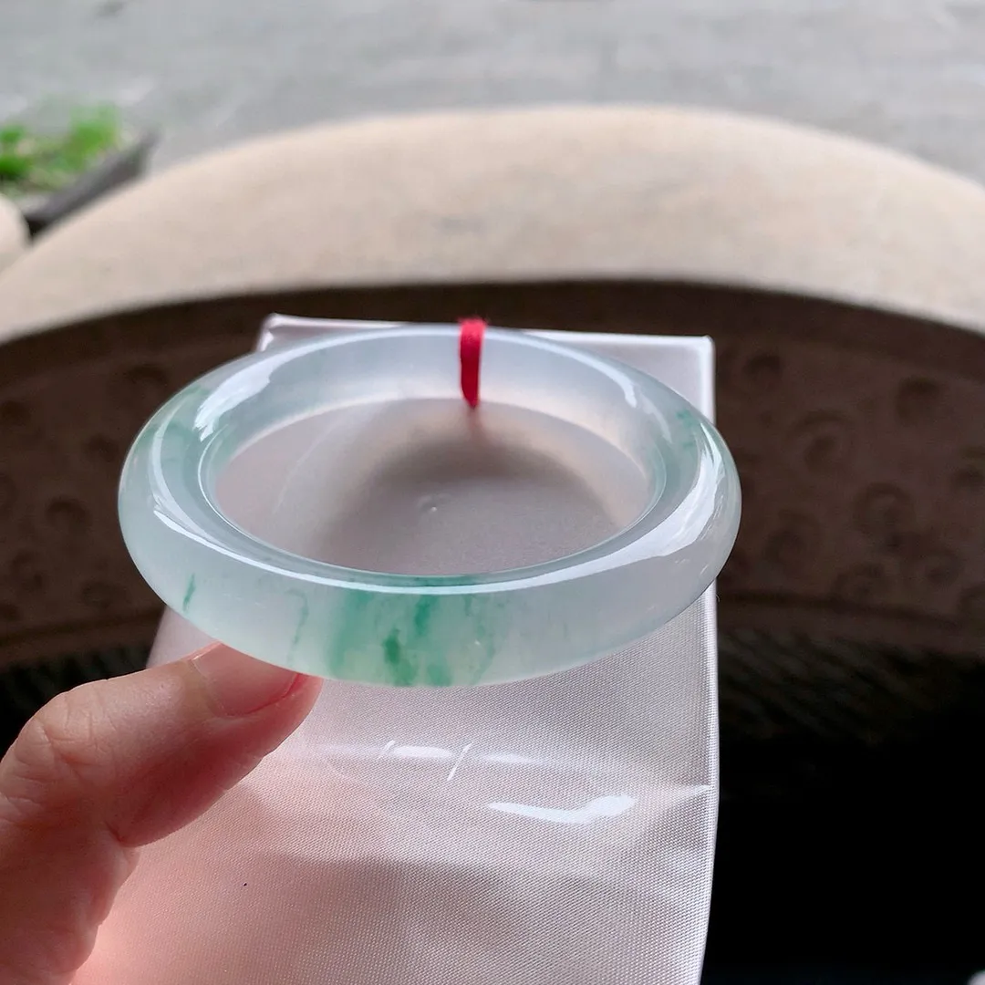 圆条玻璃飘绿花 无瑕 尺寸:55.7/11.4 高品质 懂货来 🥰🥰