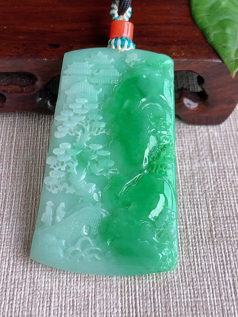缅甸a货翡翠ddj老坑冰种飘绿意境山水牌吊坠  整体56×34.2×5mm 29.28