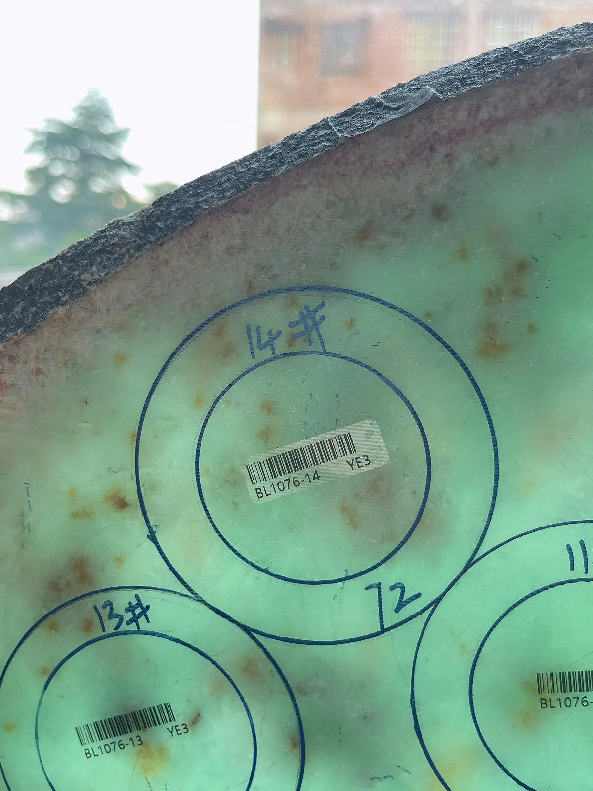翡翠板料，⭕️正圈最大做56，圆条最大做52