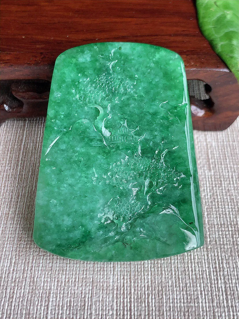 缅甸a货翡翠ddj老坑冰润满绿意境山水牌吊坠  整体56.6×41.7×8.2mm 39.28