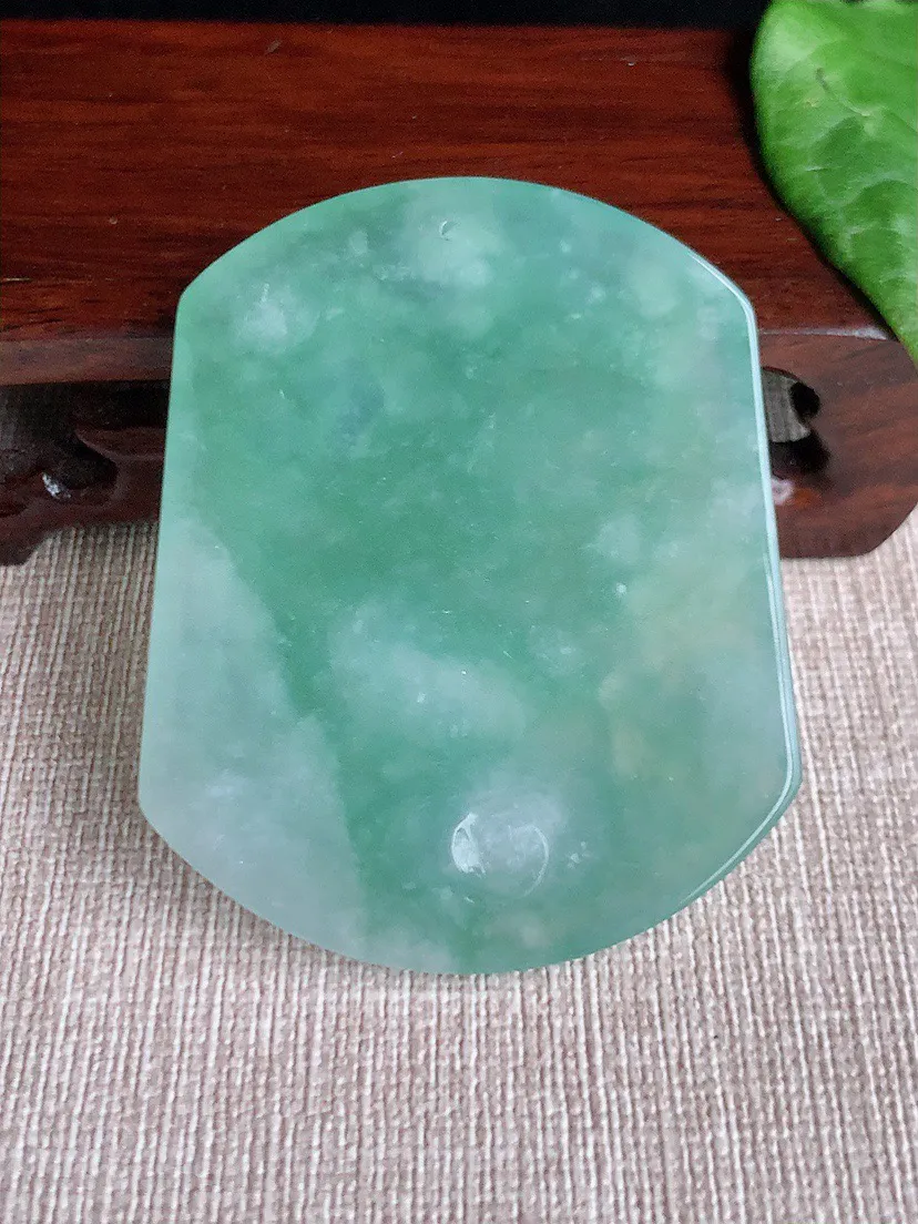 缅甸a货翡翠ddj老坑冰种晴底生肖马吊坠 整体52.7×45.2×5.6mm 28.72