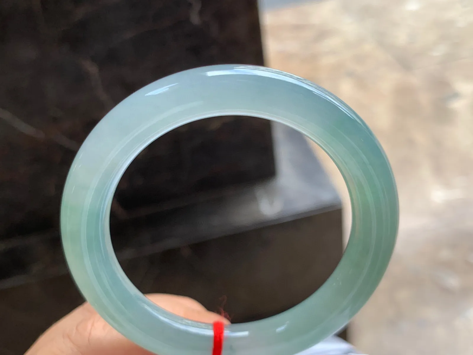 53.5-9.5mm
冰种晴水圆条手镯 水润冰透 清新