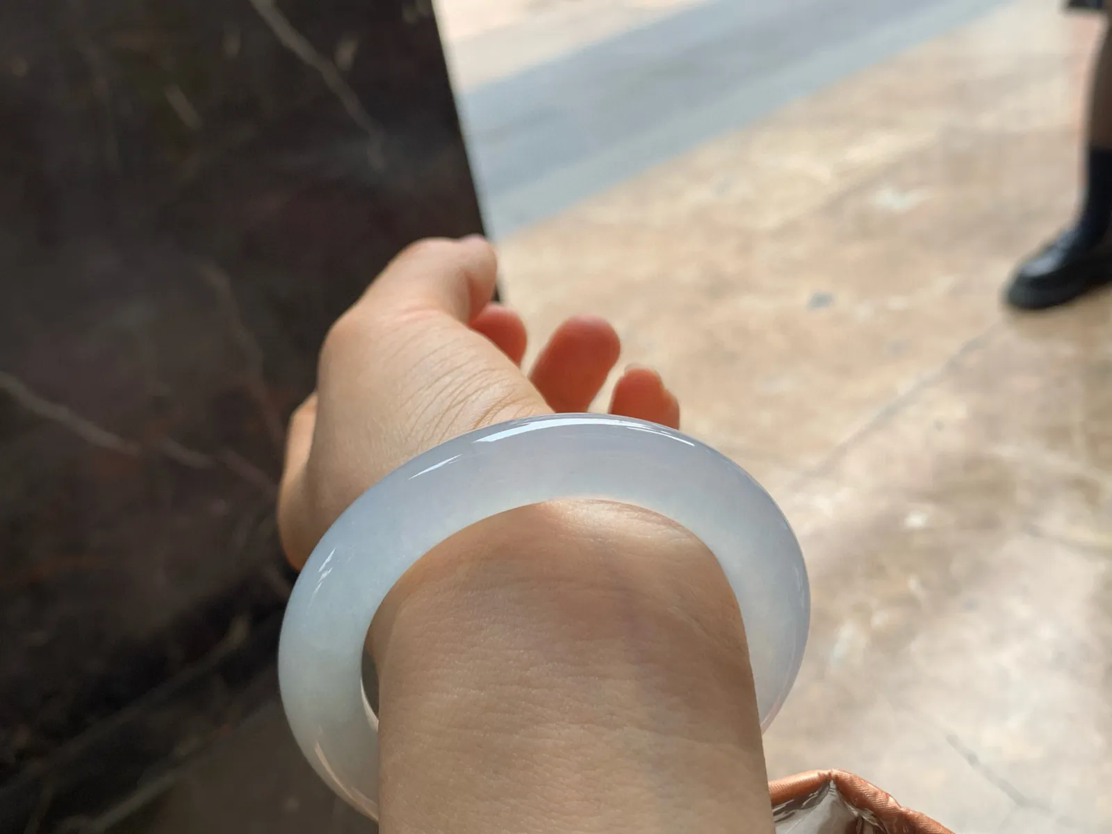尺寸55.1/11.3，冰圆条手镯
水润细腻 种老