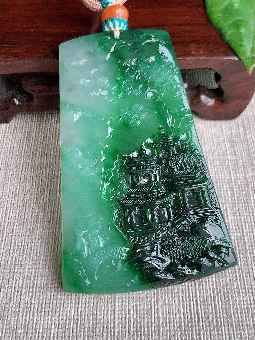 缅甸a货翡翠ddj老坑冰种飘绿意境山水牌吊坠 整体68×42×5.8mm 42.27