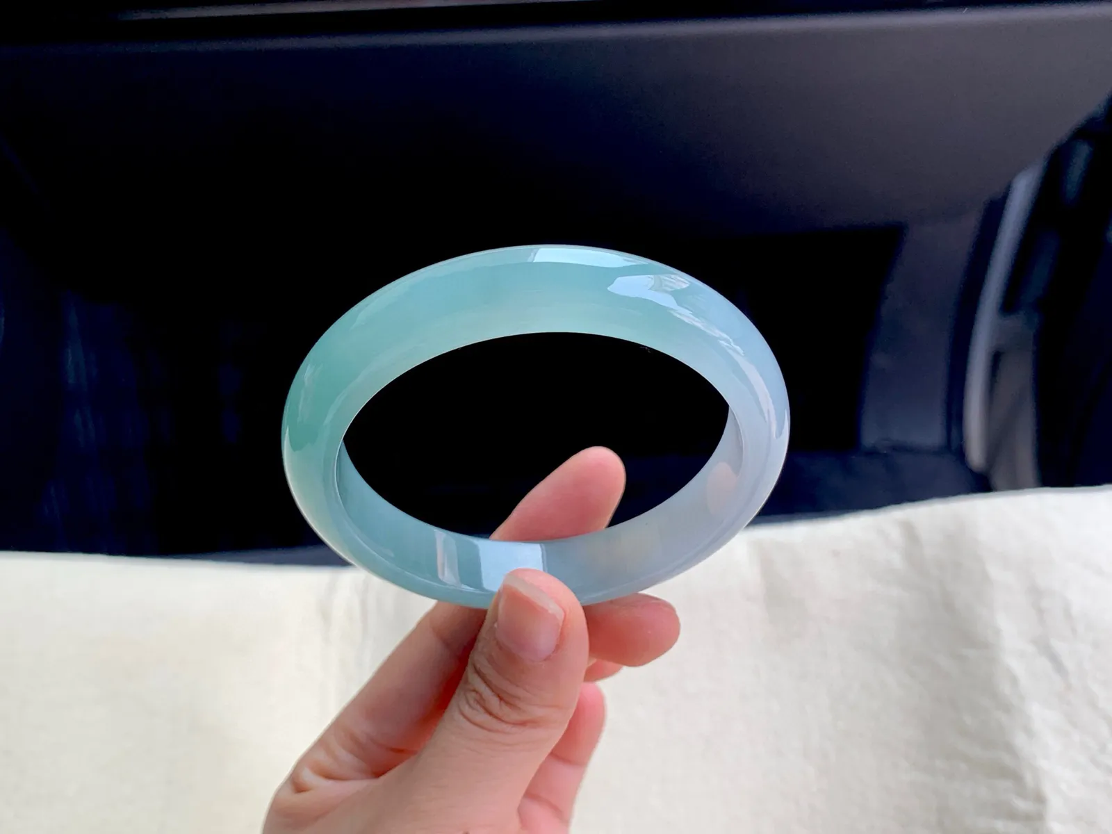 ｜58圈口
半山半水、湖水蓝、冰润起光，实物更好看，