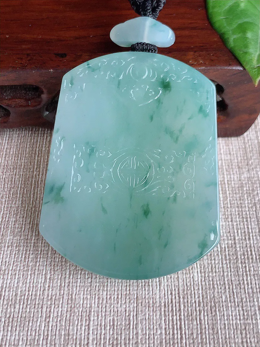 缅甸a货翡翠ddj老坑冰种飘花仿古无事牌吊坠 整体51.3×39.8×5.5mm 36.25