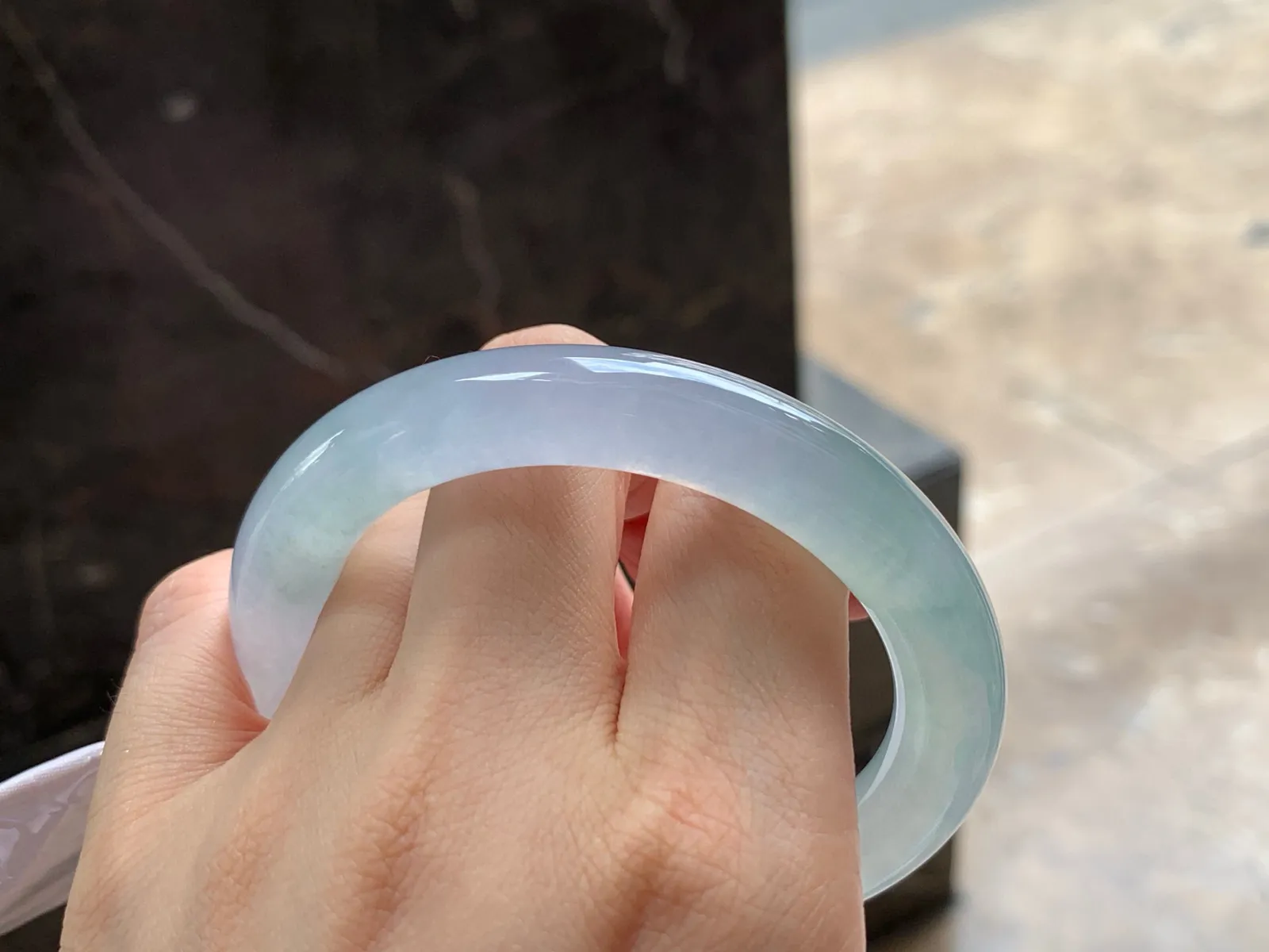 福镯
底色亮丽 57/10.4/10.6mm