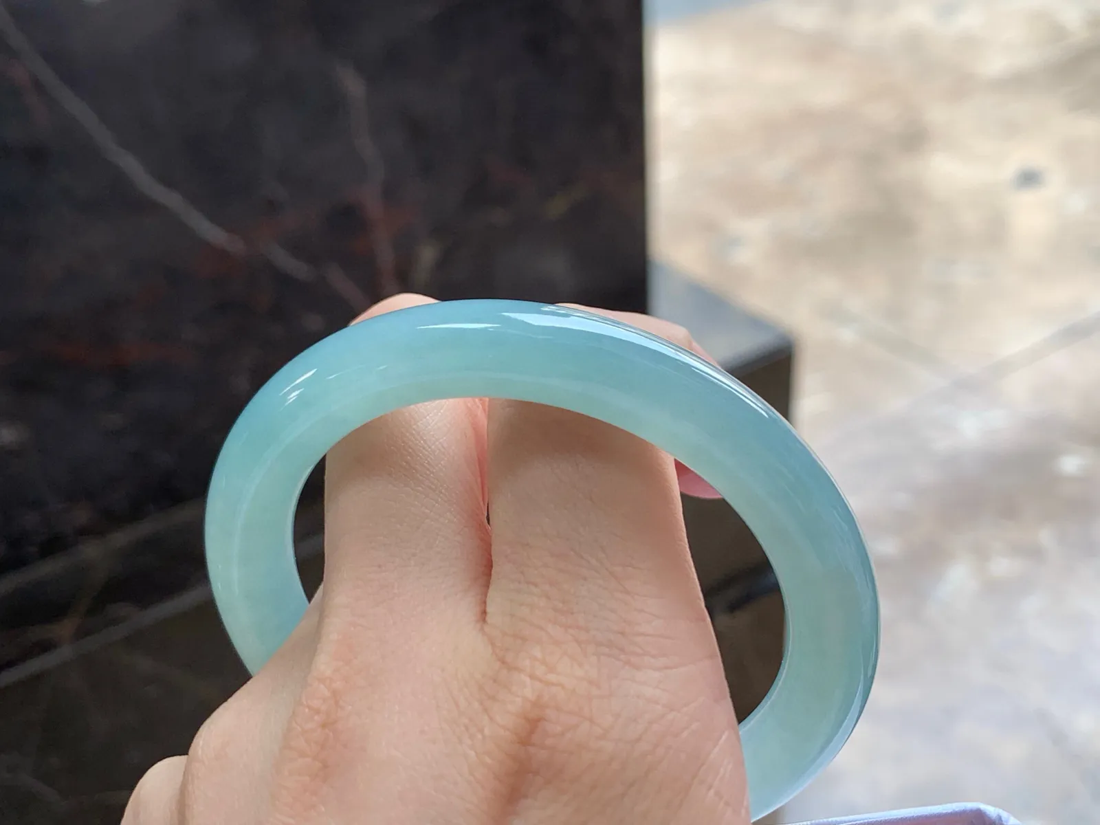 冰晴底福镯
清爽57/10/9.6mm