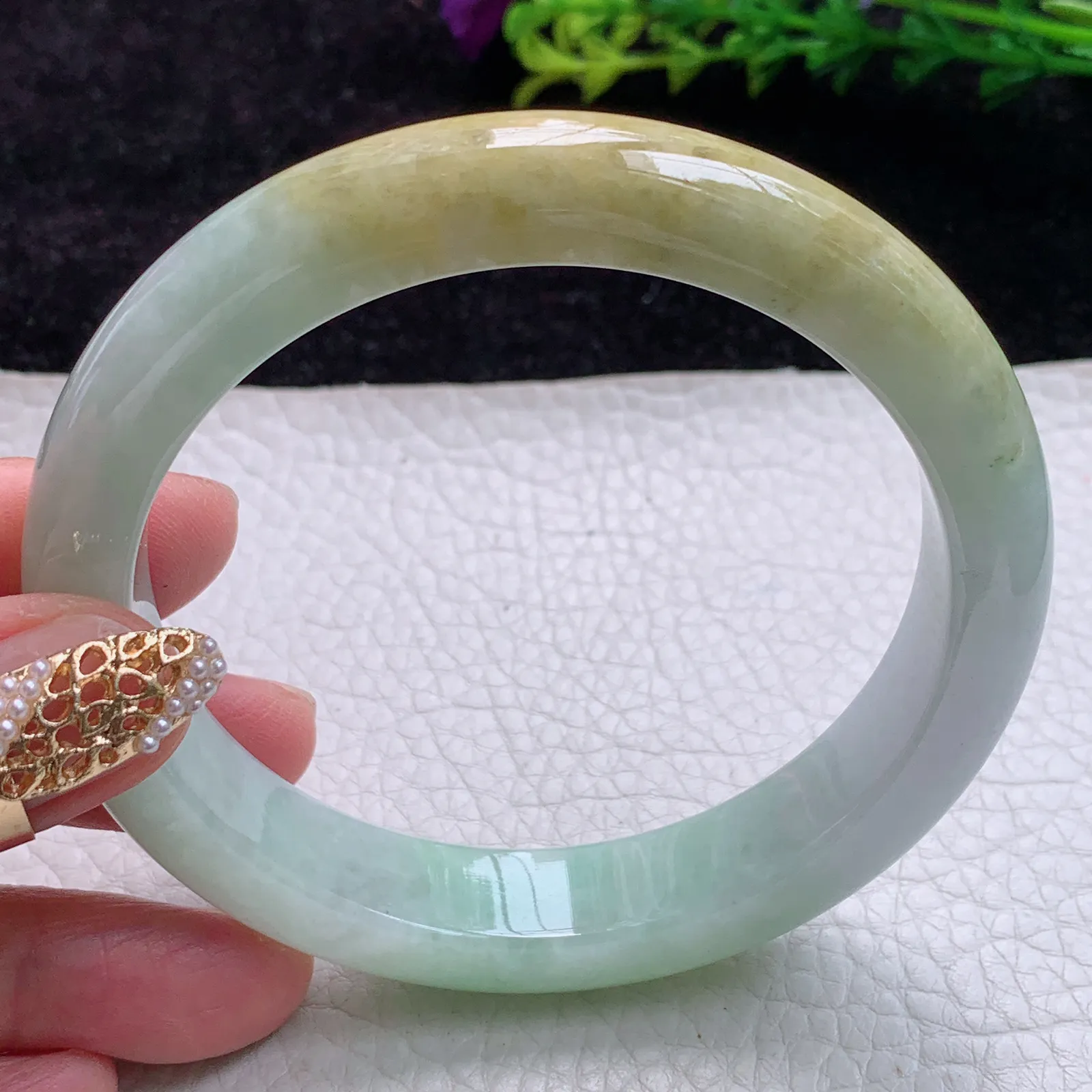 ym实拍大圈口62*13*9.2缅甸翡翠A货胶感双彩特色宽边翡翠玉手镯 玉镯子