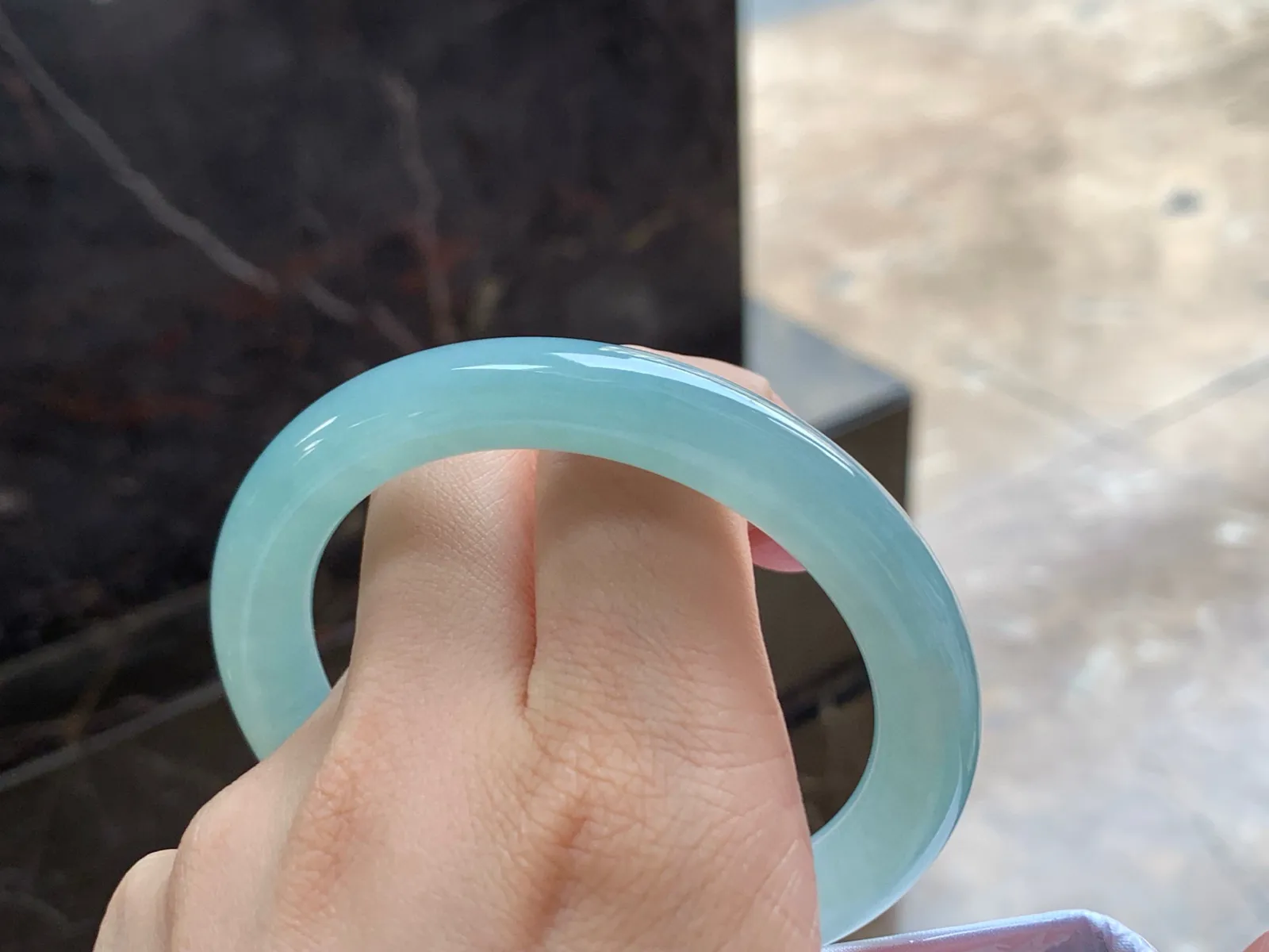 冰晴底福镯
清爽57/10/9.6mm