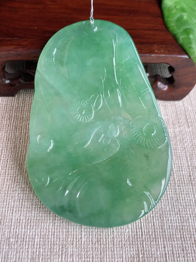 缅甸a货翡翠ddj老坑冰种晴绿普贤菩萨吊坠 整体71×47.3×5.8mm 40.56