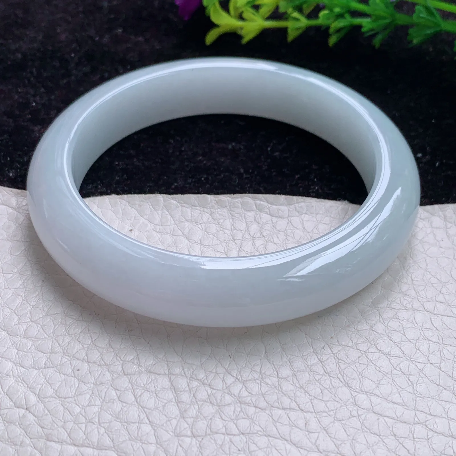 ym实拍大圈口60*13*9.2缅甸翡翠A货胶感冰纯厚装宽边翡翠玉手镯 玉镯子