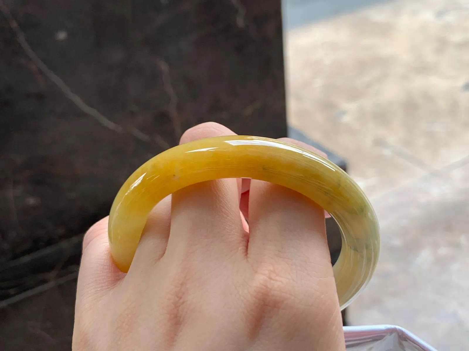 黄翡福镯
细腻独特 57/11.2/10.5mm