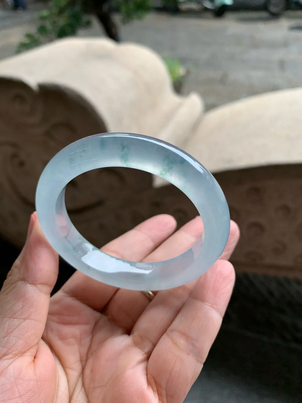 正圈玻璃种飘花 无瑕 尺寸:50.5/10.9/8.3 花美 起刚光