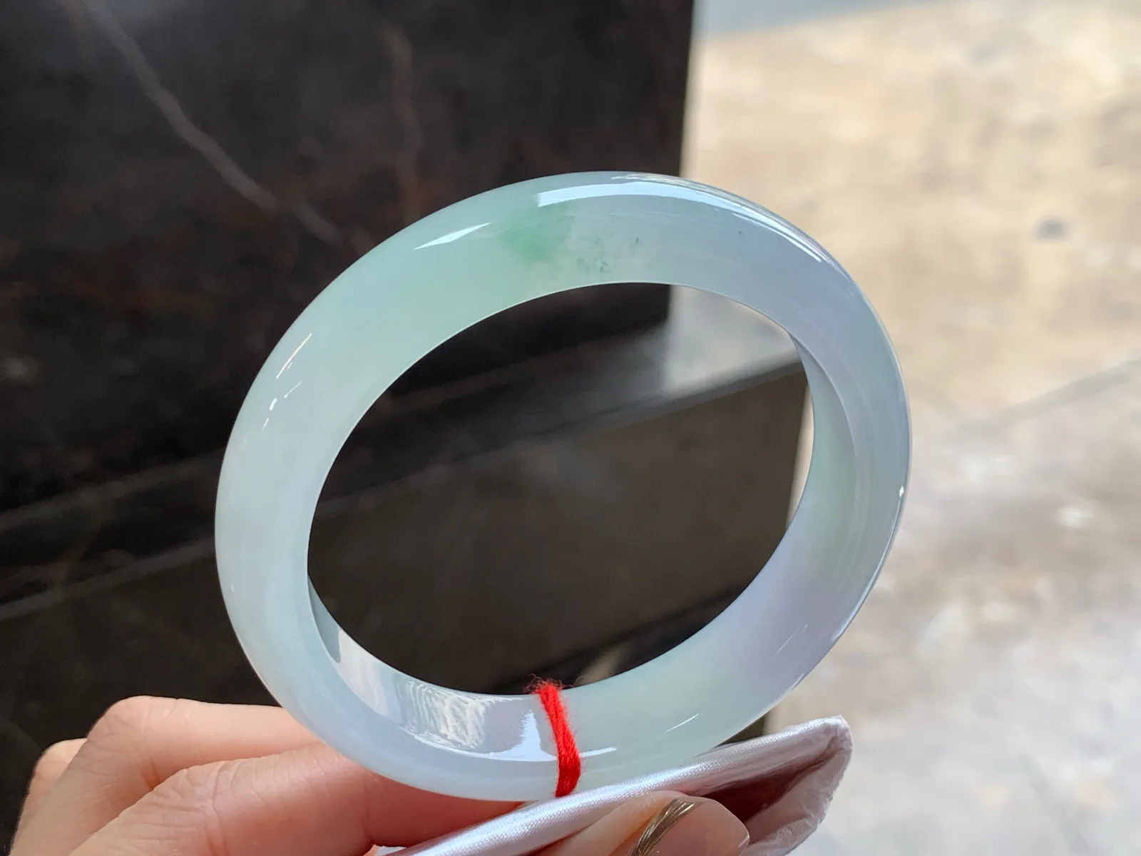 淡春彩手镯
58/13.5/8.3mm
