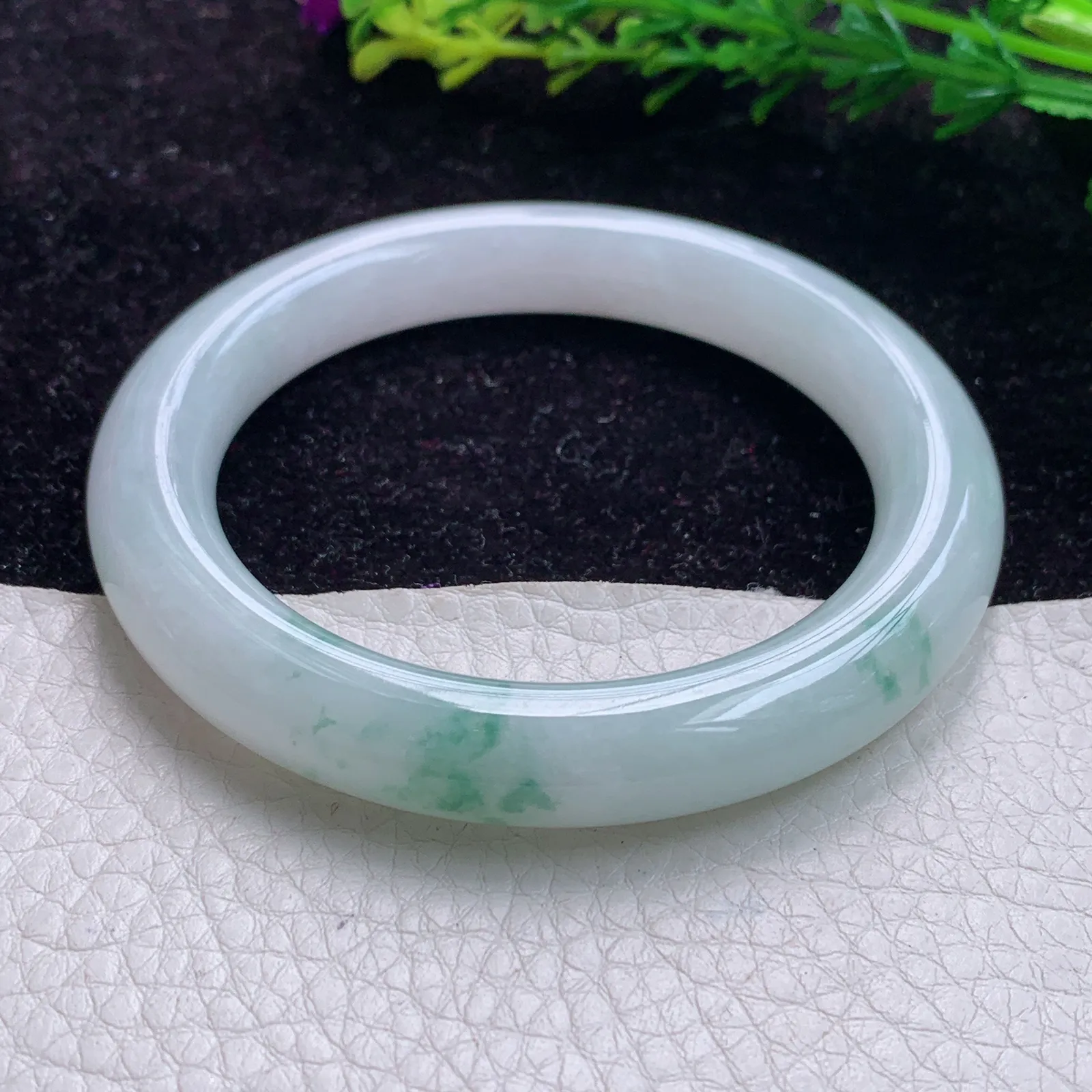 z实拍53.5*10缅甸A货翡翠手镯水润飘花灵动圆条玉手镯 玉手环