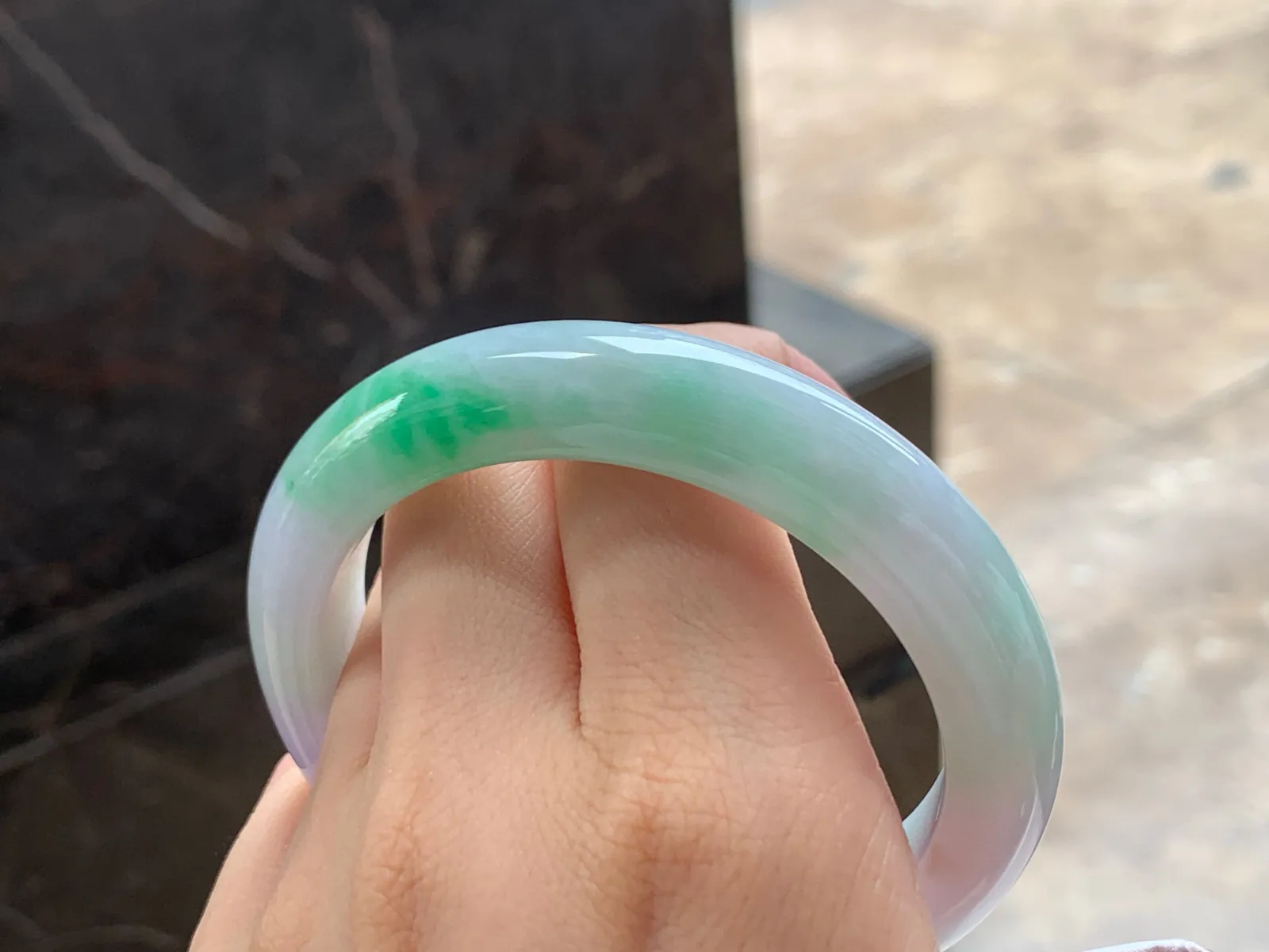 春彩手镯
干净清爽 57/12.1/9.5mm