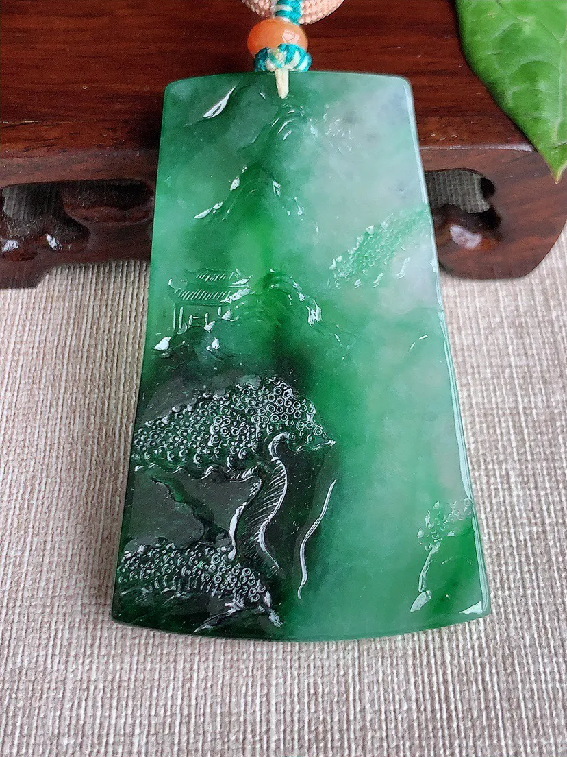 缅甸a货翡翠ddj老坑冰种飘绿意境山水牌吊坠 整体68×42×5.8mm 42.27