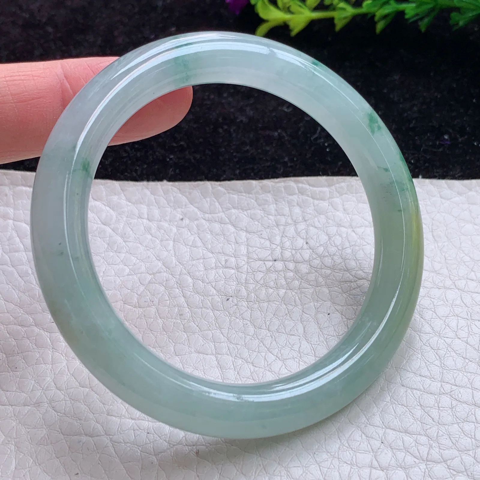 mq实拍54*91*9.2美人镯 缅甸翡翠A货冰飘花胶感圆条翡翠玉手镯 玉镯子