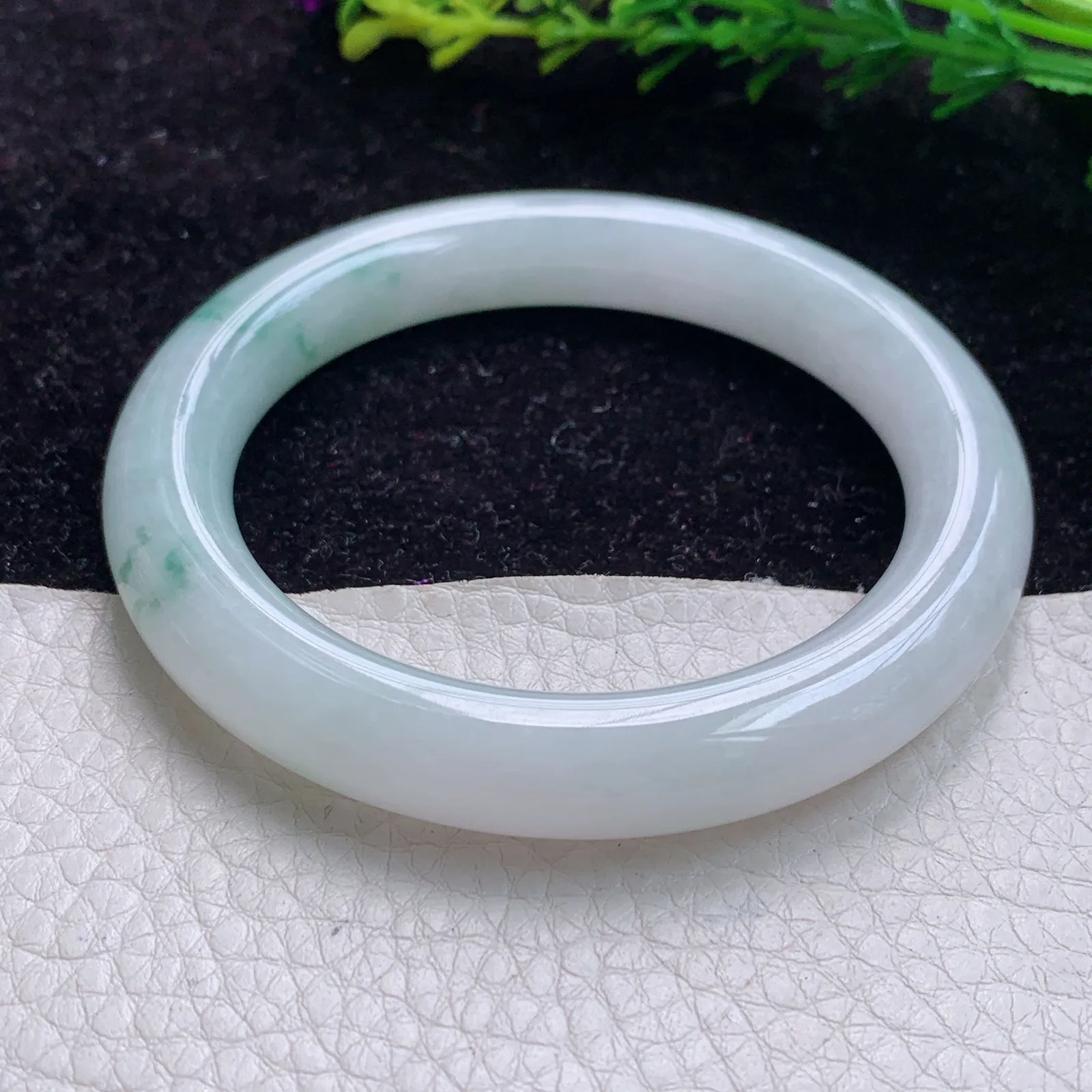 z实拍53.5*10缅甸A货翡翠手镯水润飘花灵动圆条玉手镯 玉手环