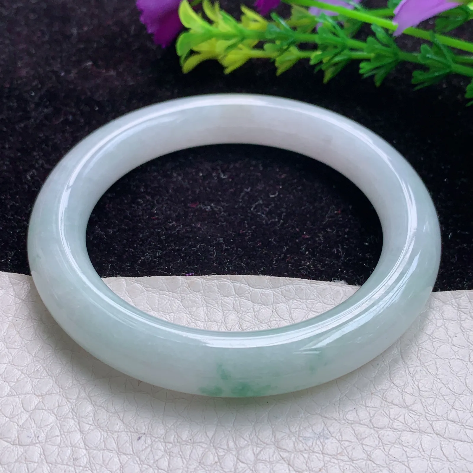 z实拍53.5*10缅甸A货翡翠手镯水润飘花灵动圆条玉手镯 玉手环