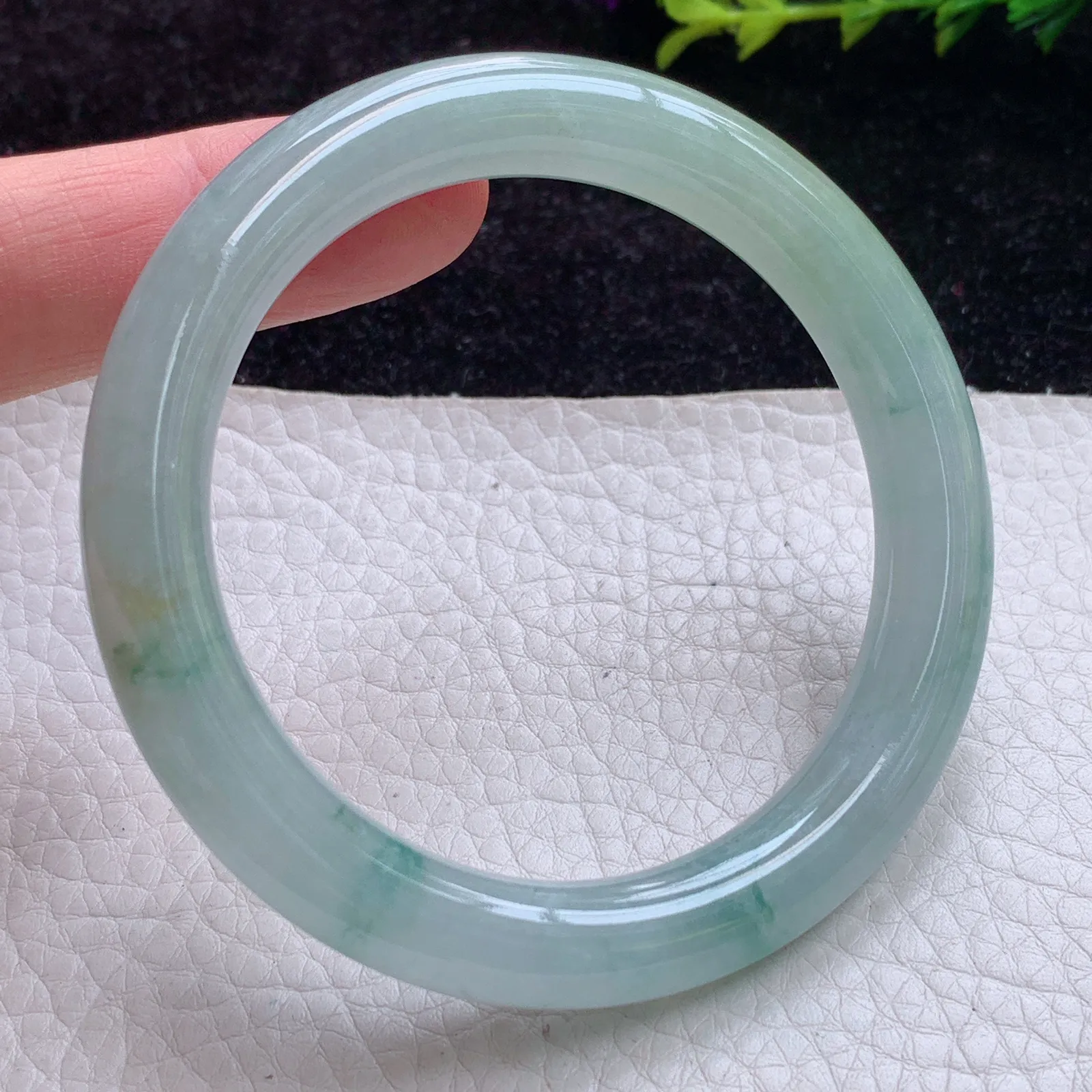 mq实拍54*91*9.2美人镯 缅甸翡翠A货冰飘花胶感圆条翡翠玉手镯 玉镯子