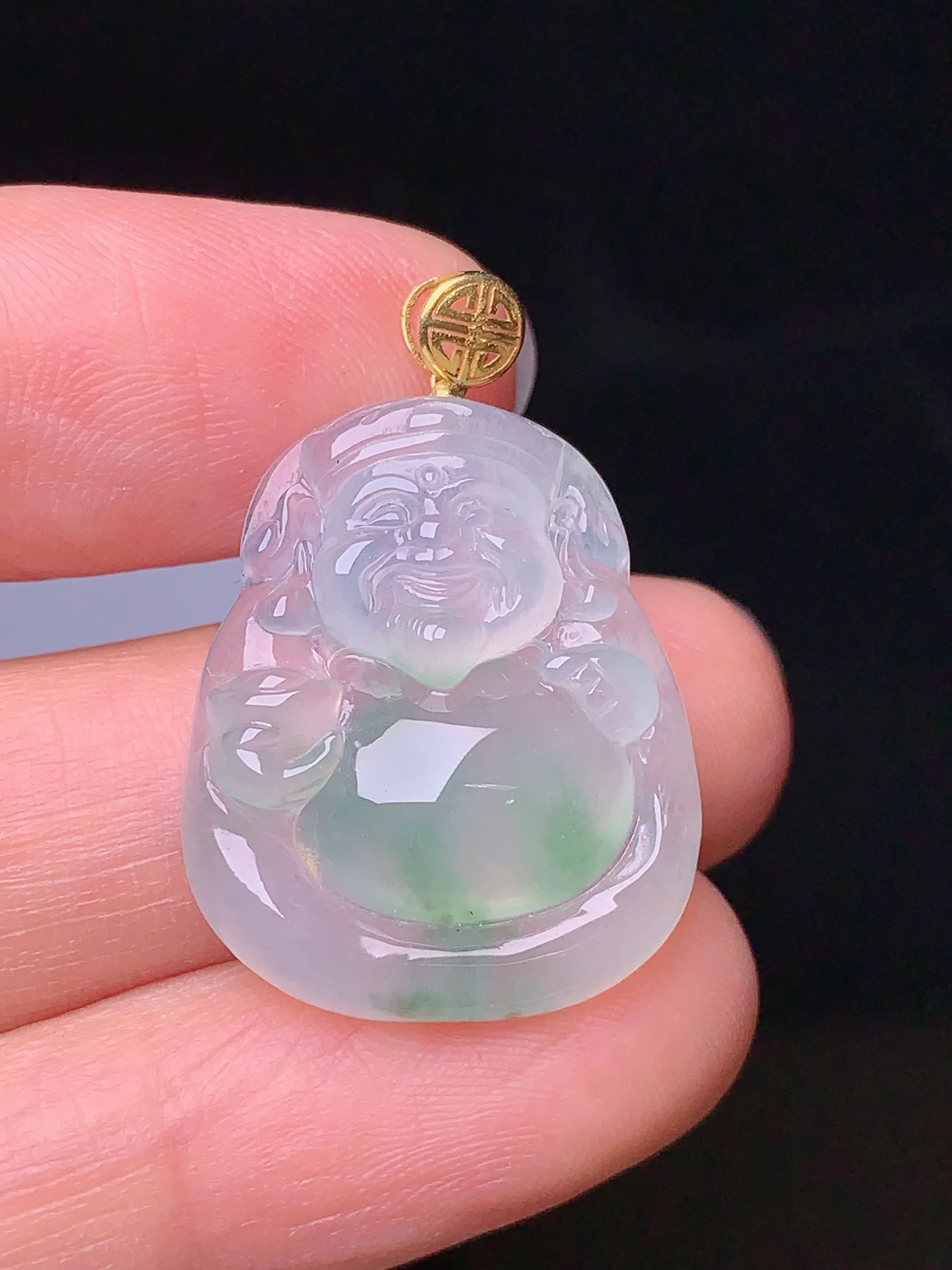 18k金镶嵌冰种财神吊坠 玉质细腻 色泽清新艳丽 整体尺寸28.8*19.3*5.3