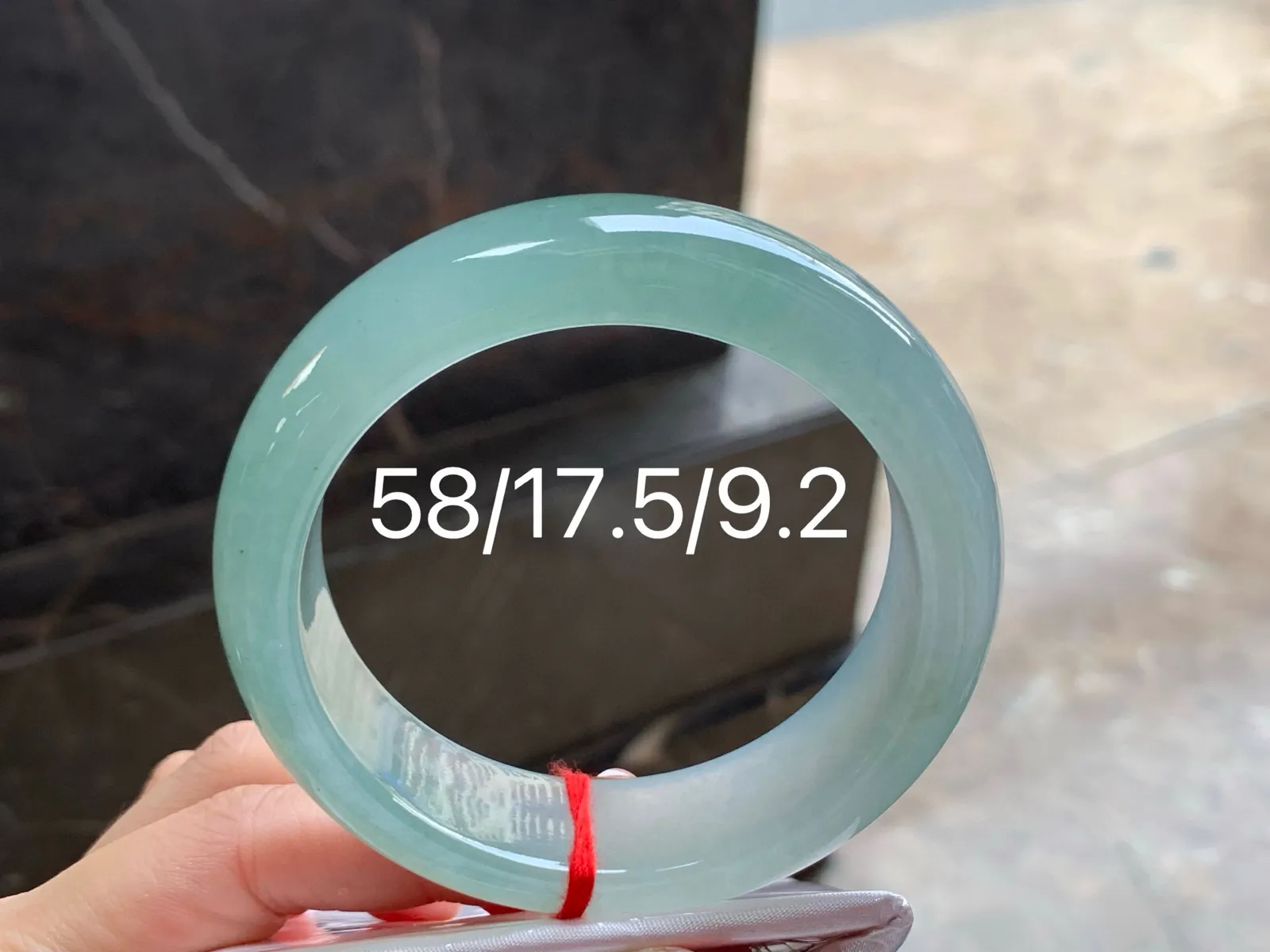 冰晴宽版手镯
种好水足 58/17.5/9.2mm