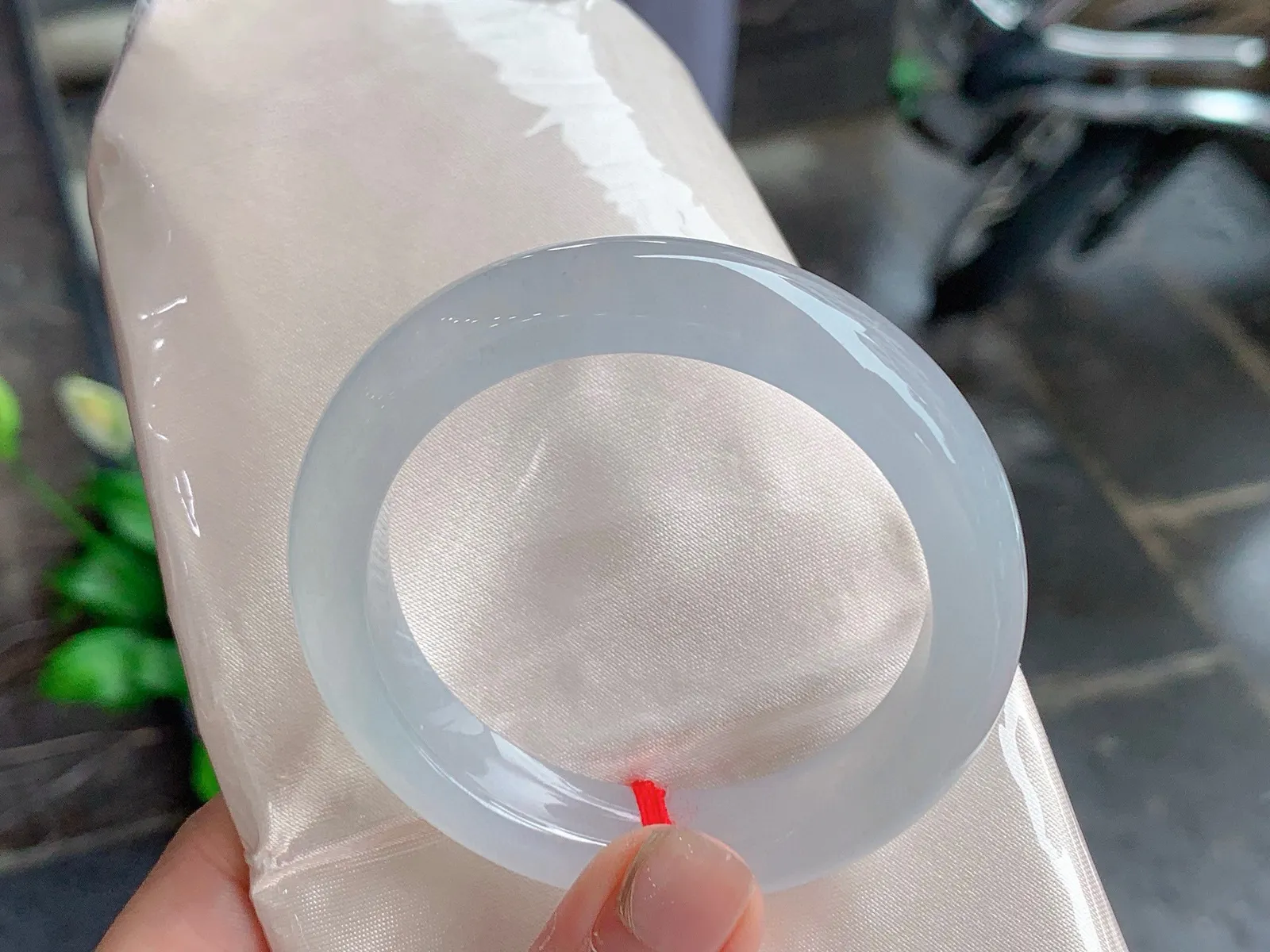冰种手镯
种老52.5/12.3/8.7mm