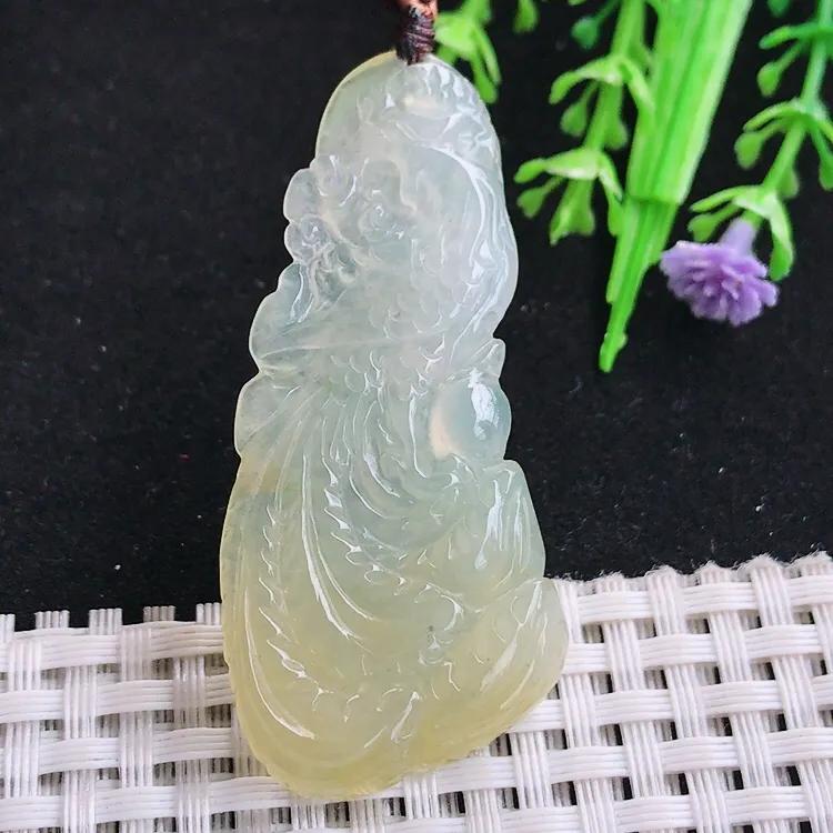 自然光老坑冰胶水灵黄翡凤牌吊坠尺寸55/25/5.2