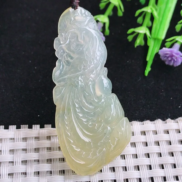 自然光老坑冰胶水灵黄翡凤牌吊坠尺寸55/25/5.2