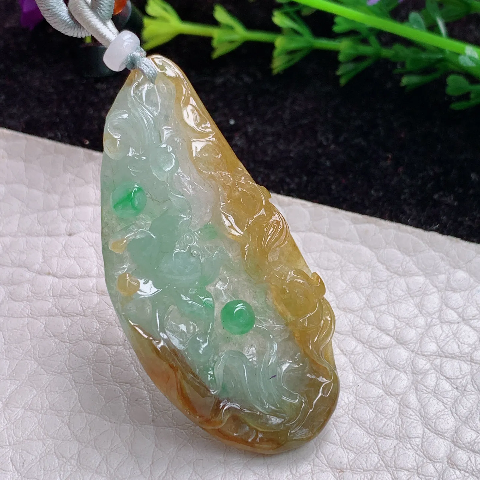 mz实拍50.6*25.3*6.2缅甸翡翠A货特色莲年有余 一品清廉玉坠