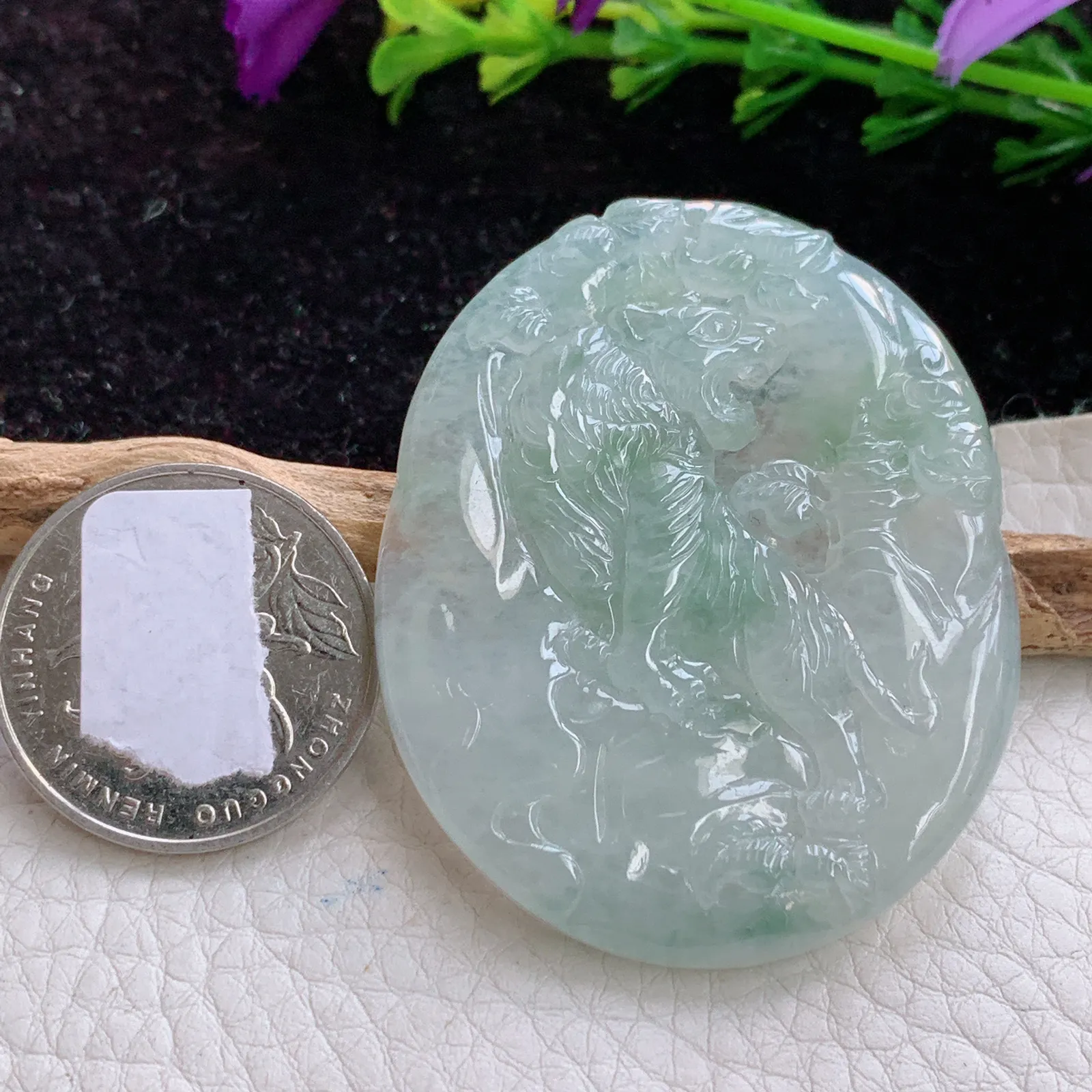 cy实拍49.5*40.6*5.6缅甸翡翠冰胶飘花上山虎 年肖虎玉坠 玉挂件