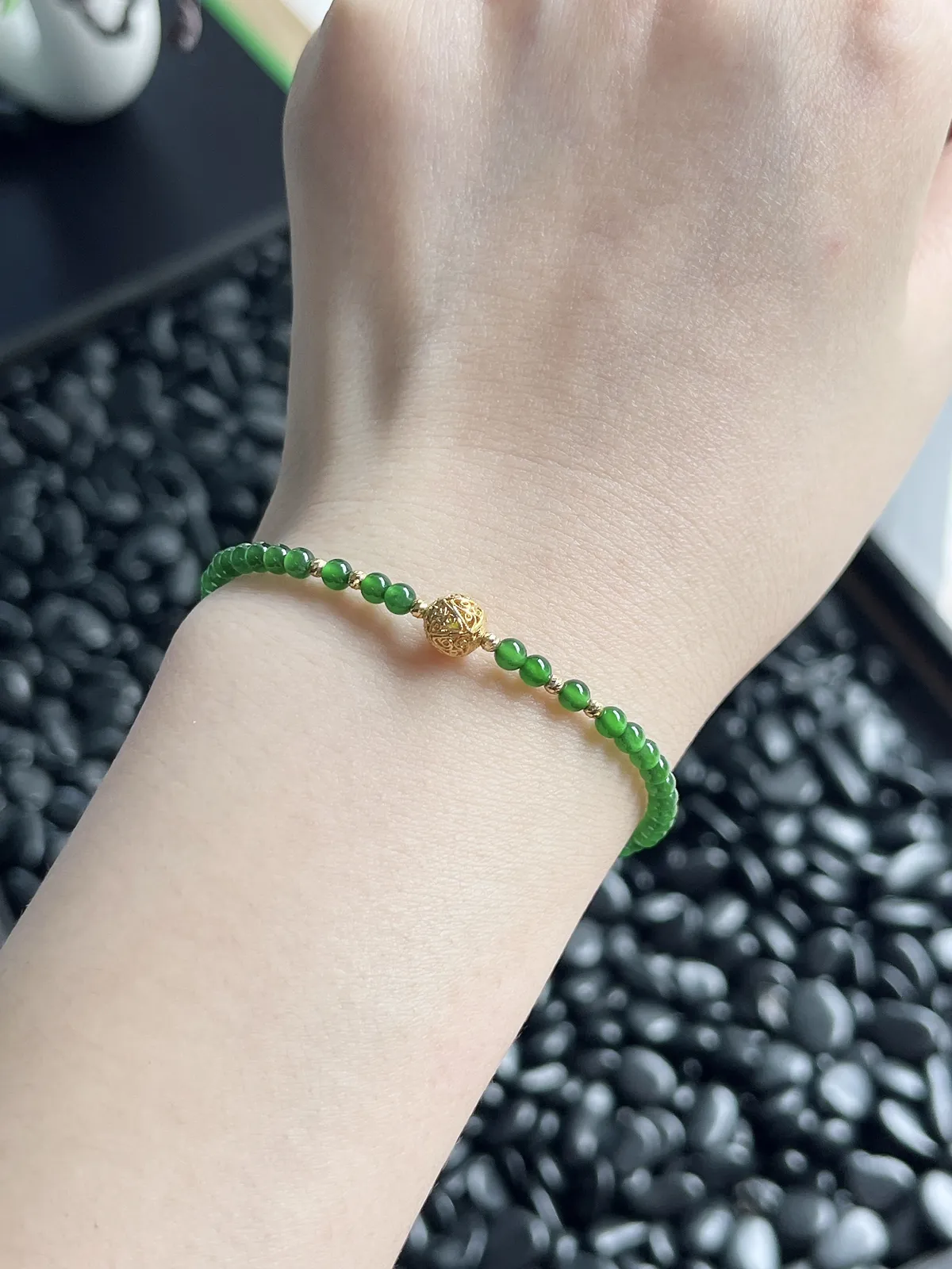 星翠S满绿小米珠18K金花丝隔珠手链