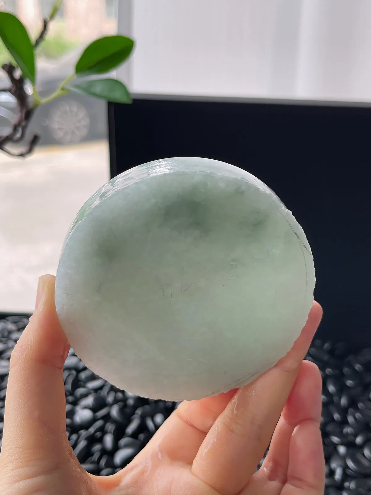 翡翠镯饼，正圈最大做60，圆条最大做56