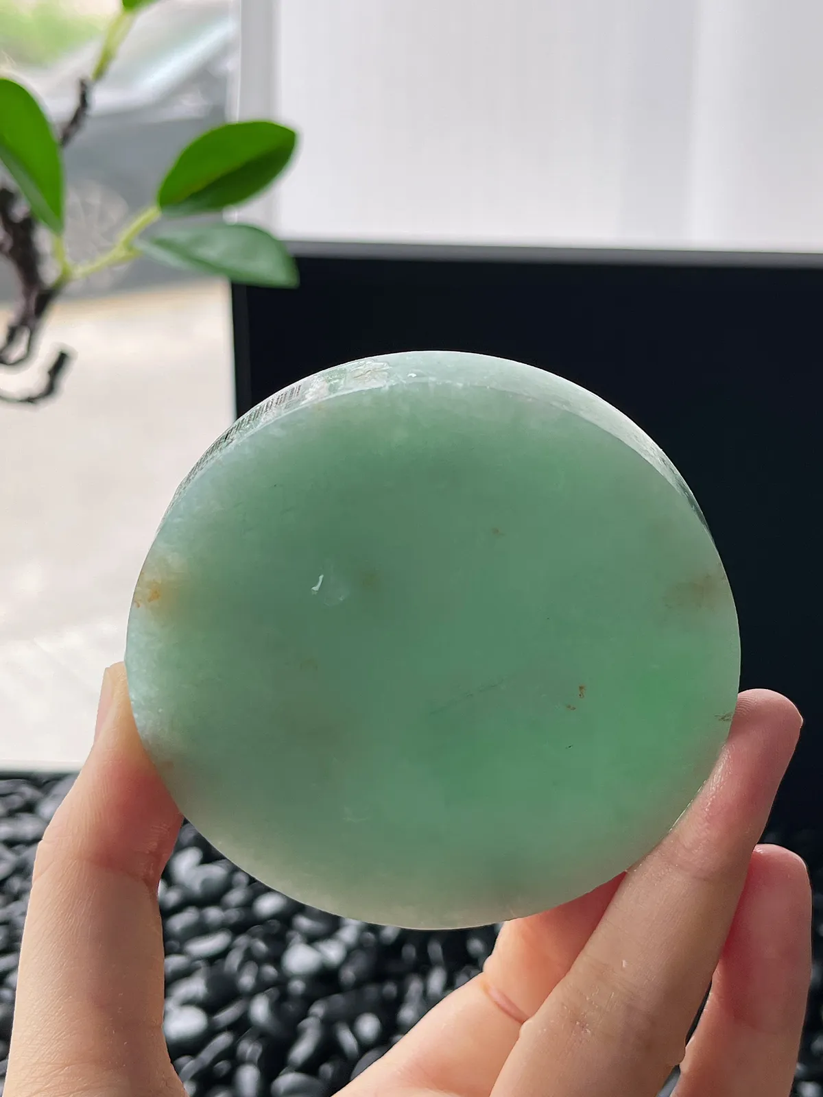 翡翠甜果绿镯饼，正圈最大做58，圆条最大做54