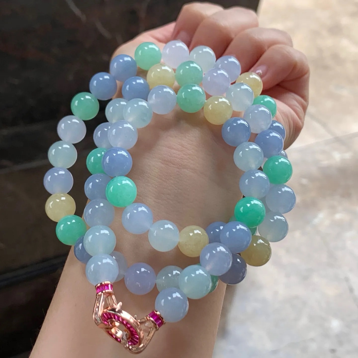 马卡龙珠链
颜色漂亮 水润清爽