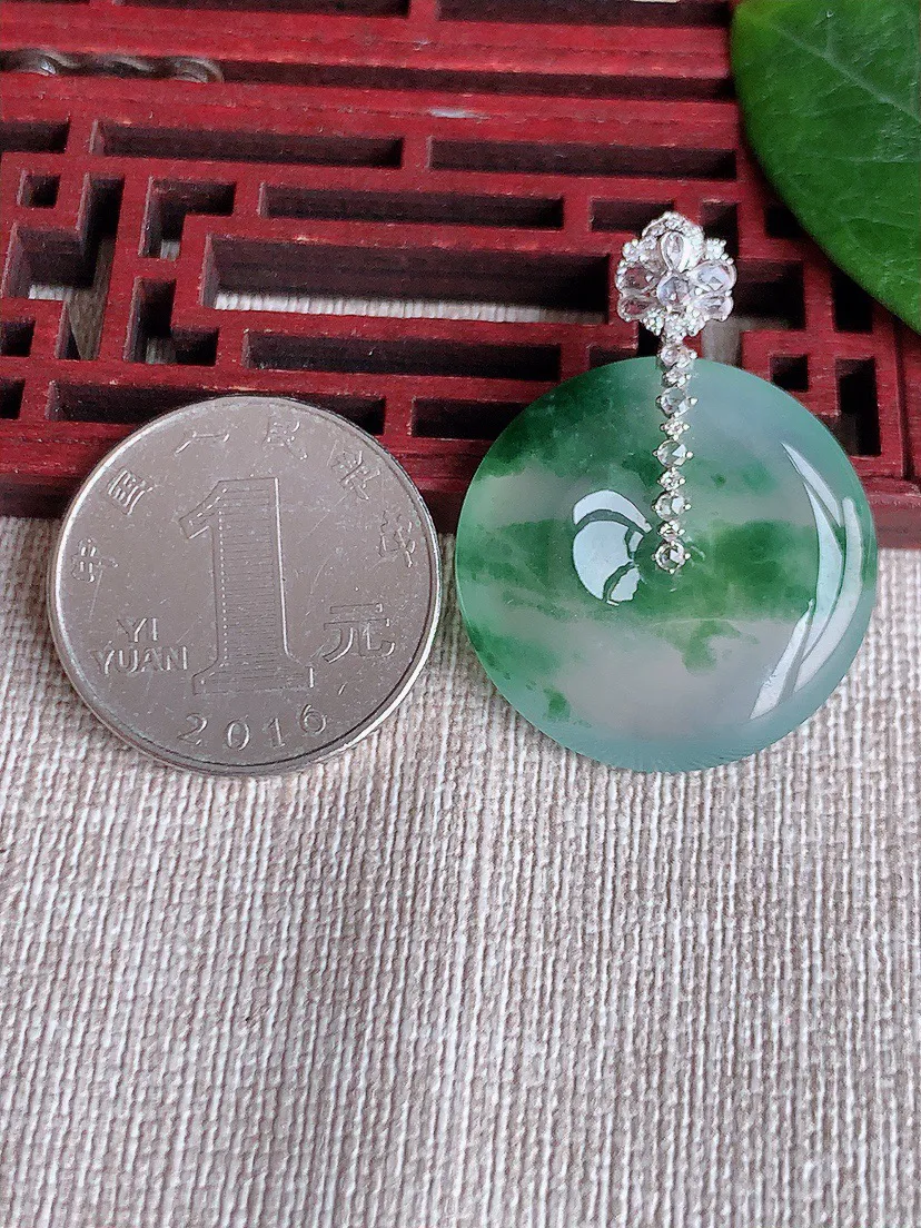 缅甸a货翡翠ddj老坑高冰种18K金镶嵌飘花平安扣吊坠 整体35×26.3×5.6mm 8.90
