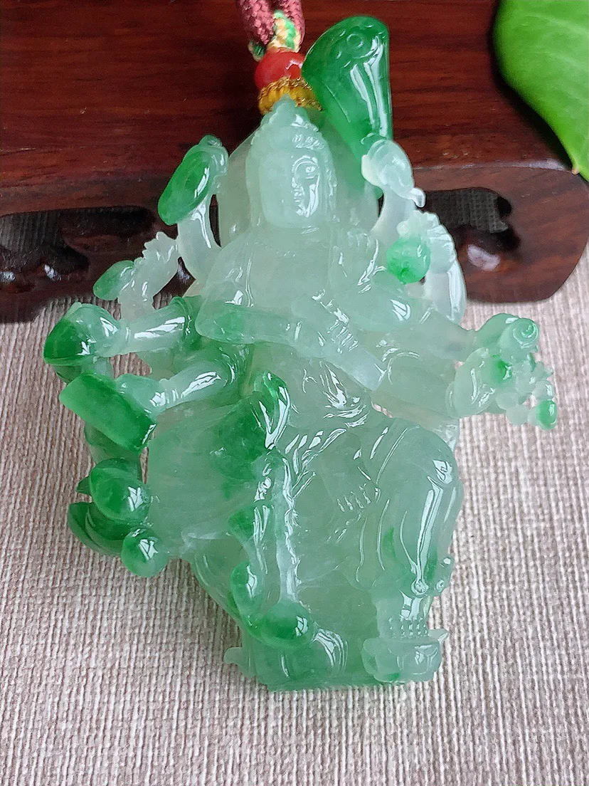 缅甸a货翡翠ddj老坑冰种飘绿千手观音吊坠 整体75.6×58×11.7mm 66.28