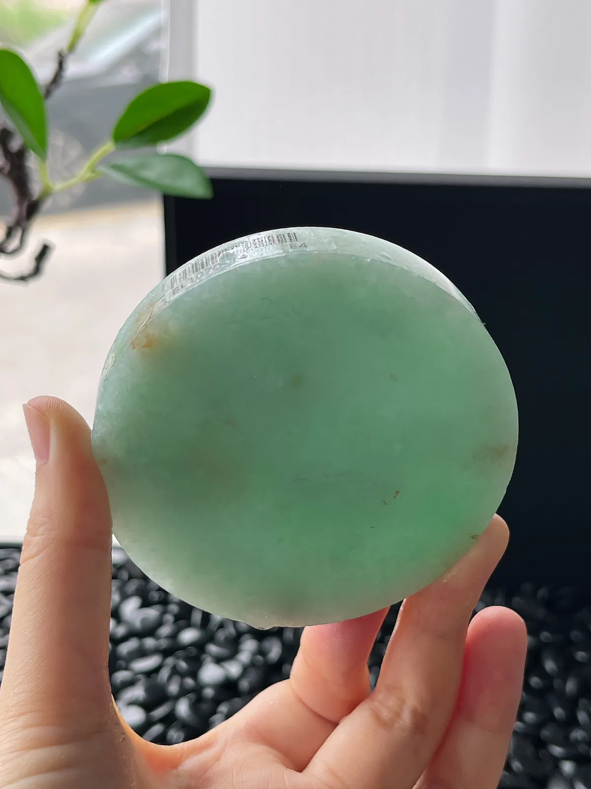 翡翠甜果绿镯饼，正圈最大做58，圆条最大做54