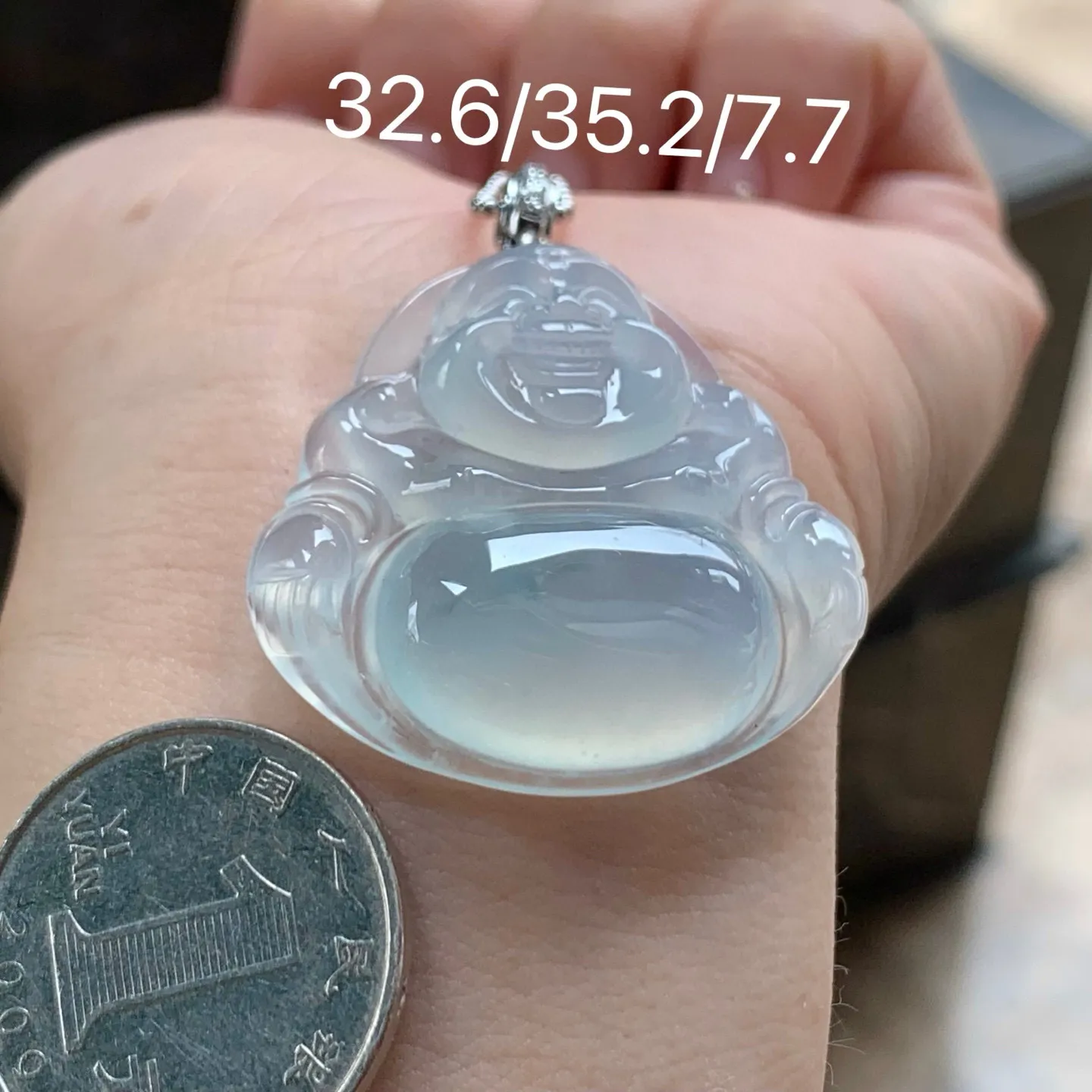 冰种坐佛
清爽 厚装 金扣