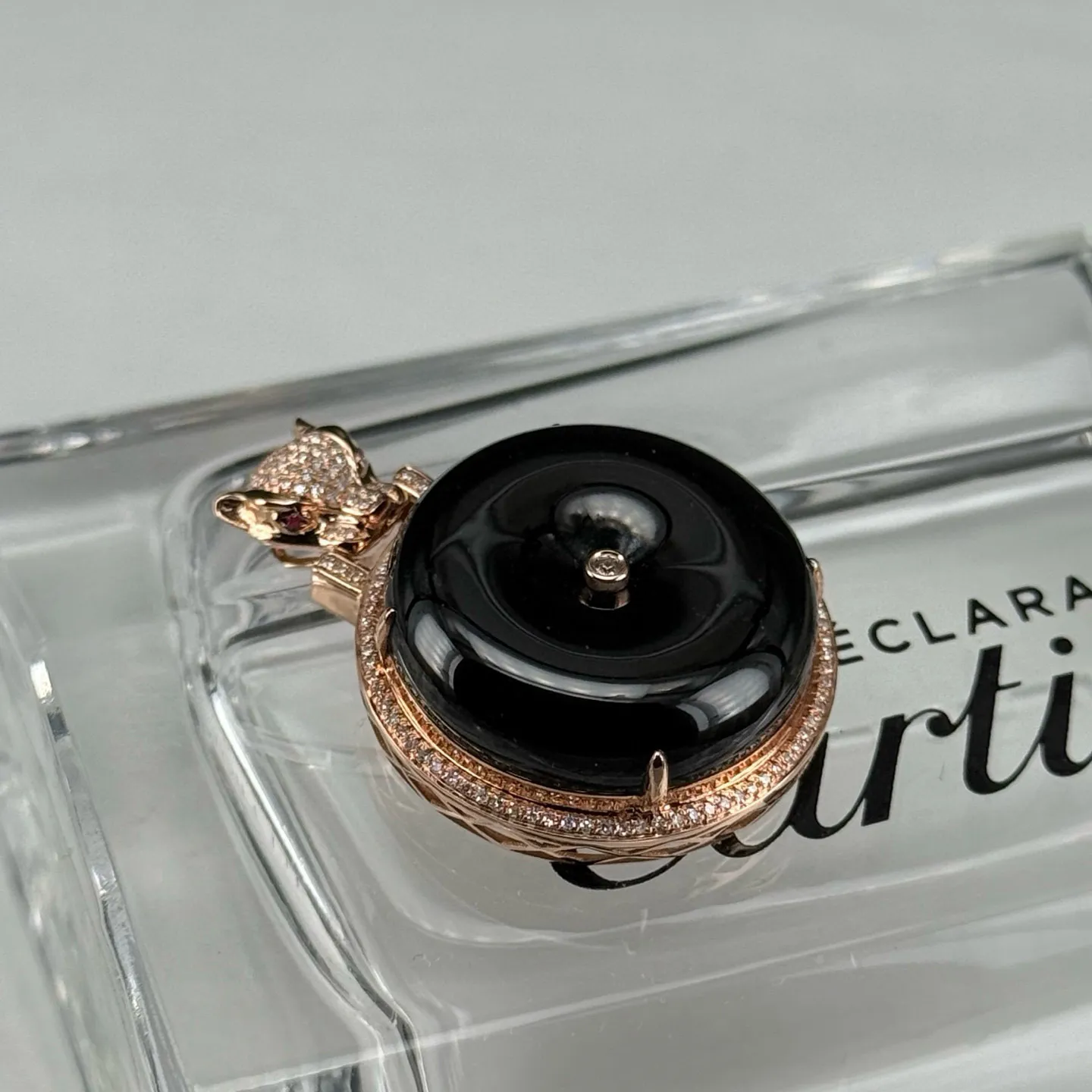 精品18k墨翠平安扣吊坠 种好色正 黑度极好 打灯通透 油性十足