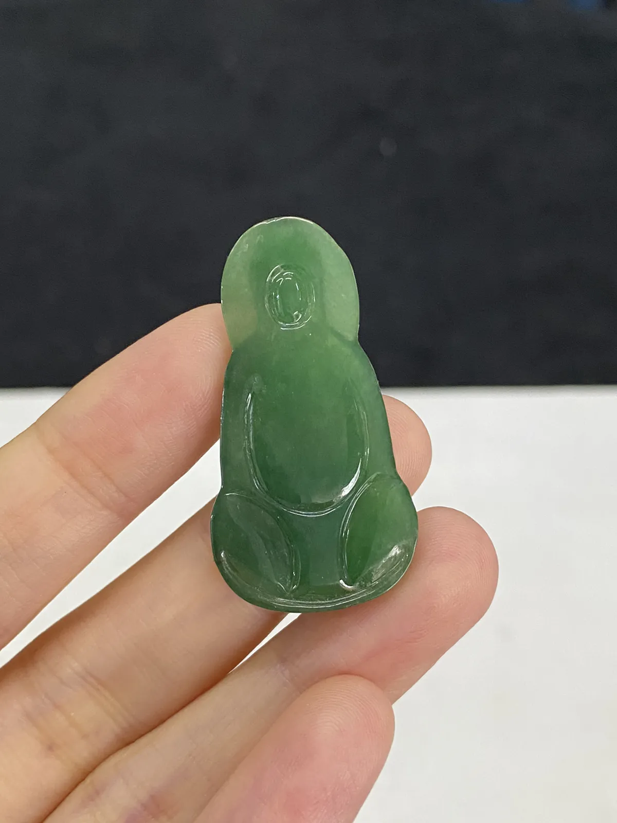 翡翠观音裸石