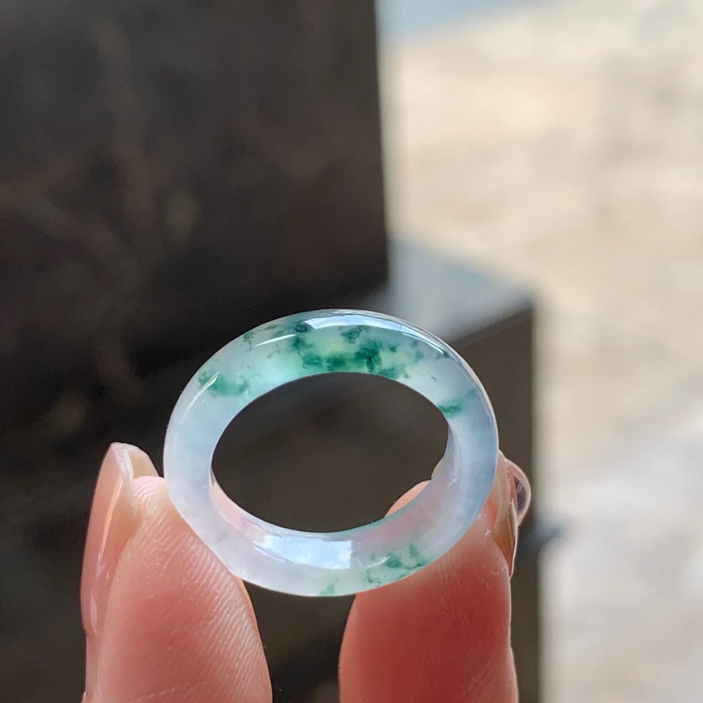 冰种飘花指环
种老水足 清爽