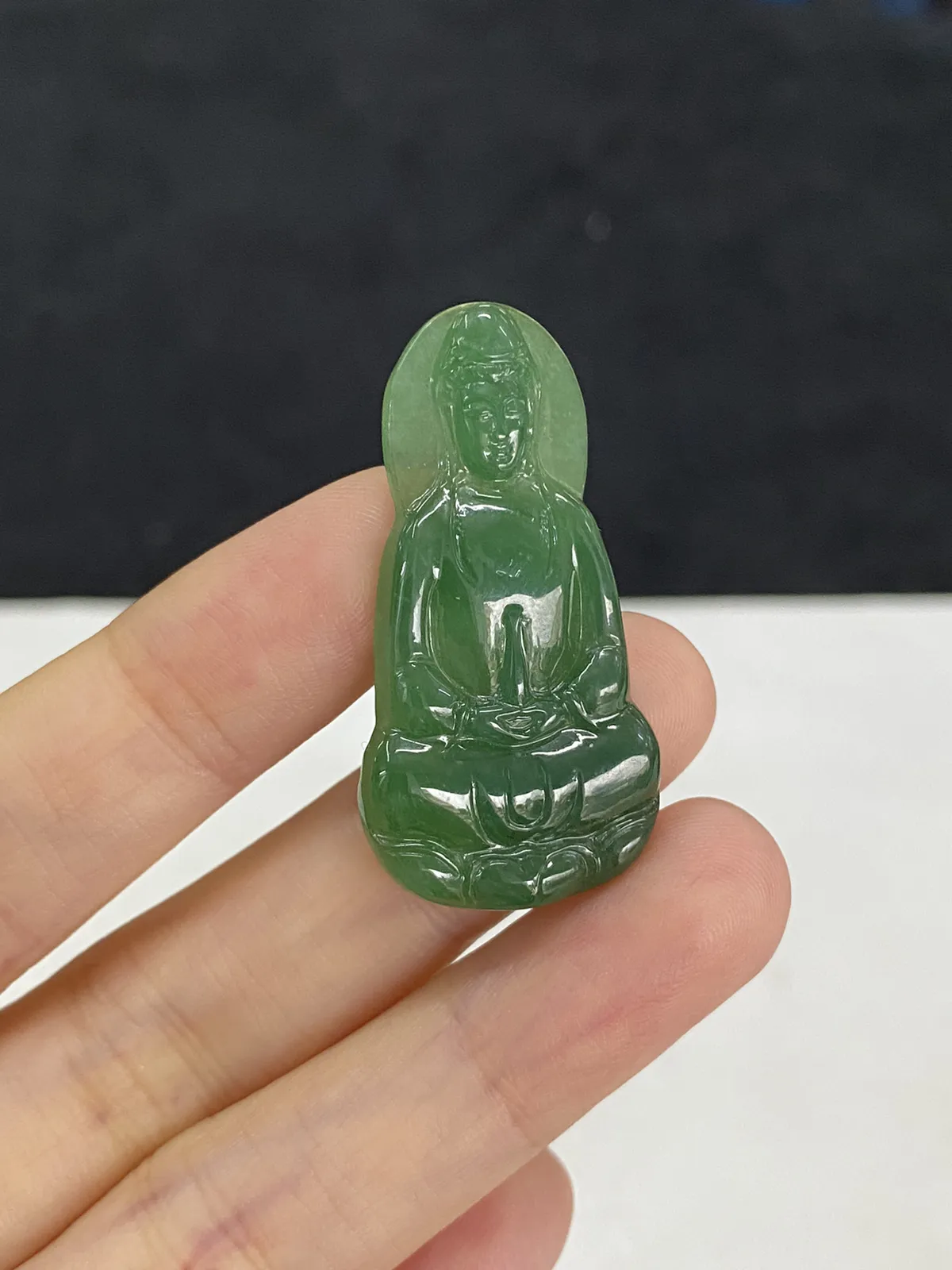 翡翠观音裸石