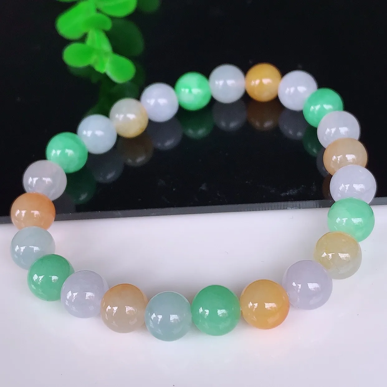 自然光实拍，冰润冰糯种多彩圆珠翡翠手串手链，种老水足，冰清玉润  颜色漂亮  #46.15取一尺寸8mm