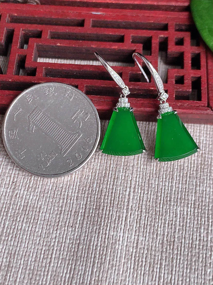 缅甸a货翡翠ddj老坑冰种18K金镶嵌满绿无事牌耳坠 整体11.8×11×4.3mm 3.32