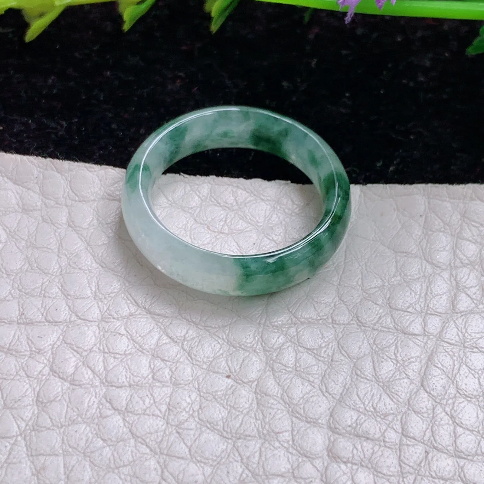 实拍sl缅甸A货翡翠冰飘花18mm内径翡翠戒指 灵动玉指环18*5.7*3.2mm