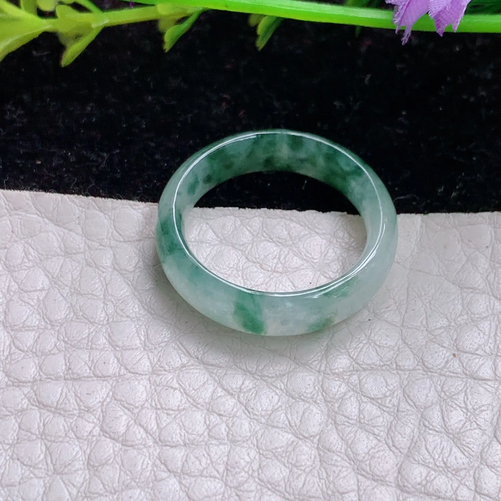 实拍sl缅甸A货翡翠冰飘花18mm内径翡翠戒指 灵动玉指环18*5.7*3.2mm