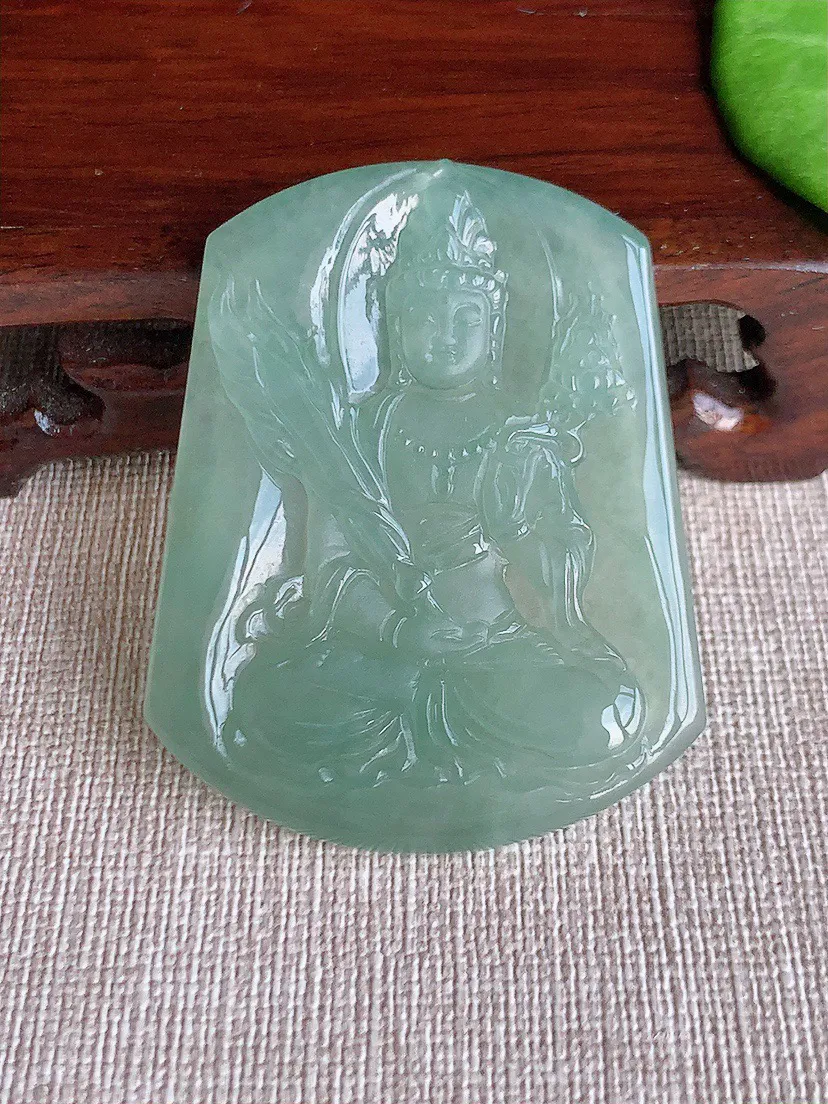 缅甸a货翡翠ddj老坑冰种晴底虚空藏菩萨吊坠 整体52.2×41.4×4.4mm 20.75